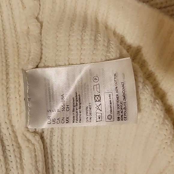 Gorgeous Gold Button Accent Striped Knit Sweater - Picture 6 of 8